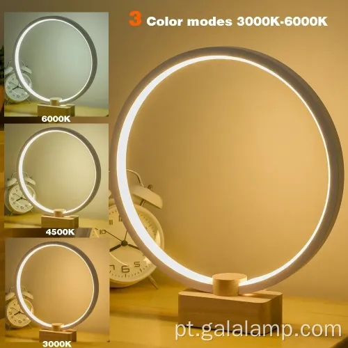 Lâmpada de mesa de madeira inovadora com conectividade USB